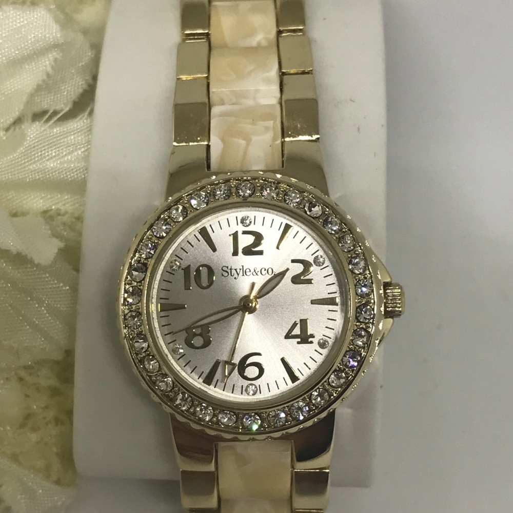 Style & Co Ceramic & Crystal Watch [JW-53] - Picture 5 of 8